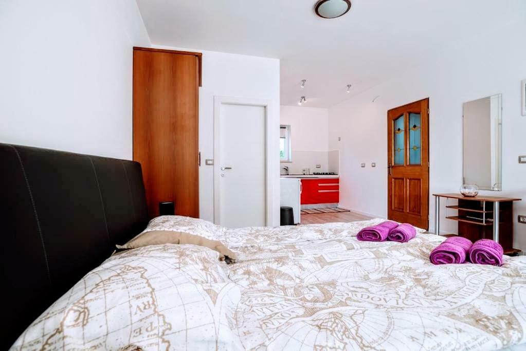 Holiday Apartments Mediterraneo Funtana Exterior photo