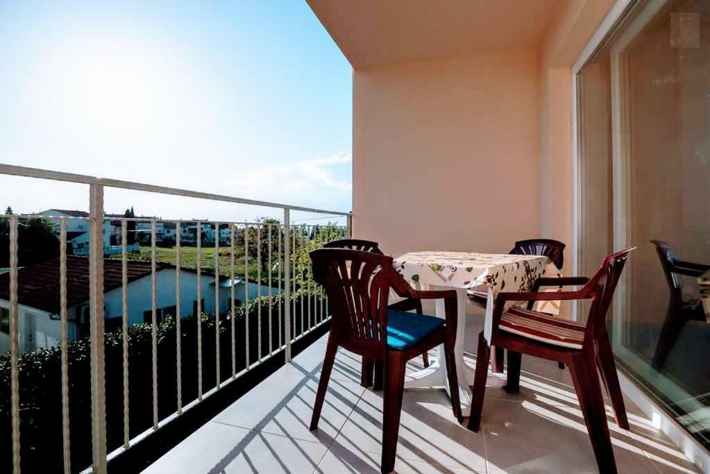 Holiday Apartments Mediterraneo Funtana Exterior photo