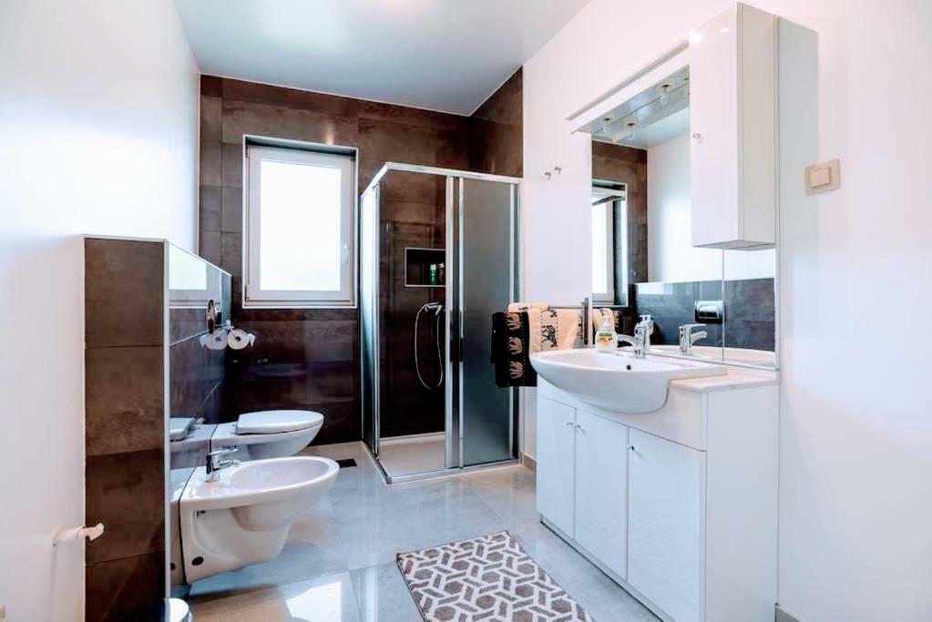 Holiday Apartments Mediterraneo Funtana Exterior photo